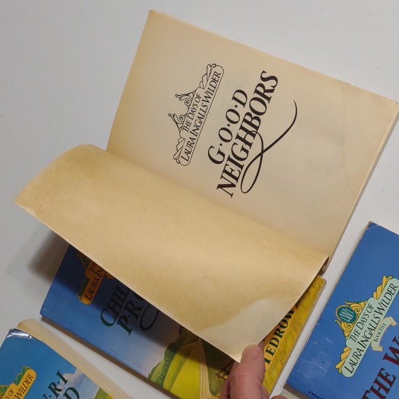 The Days of Laura Ingalls Wilder by T.L. Tedrow Set of 5 books - Picture 8 of 16